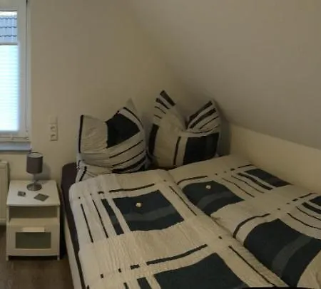 Appartement „im Kleinen Loeoek“ - Dg - 2 - Balkon - Boxspringbett - 2 Tv